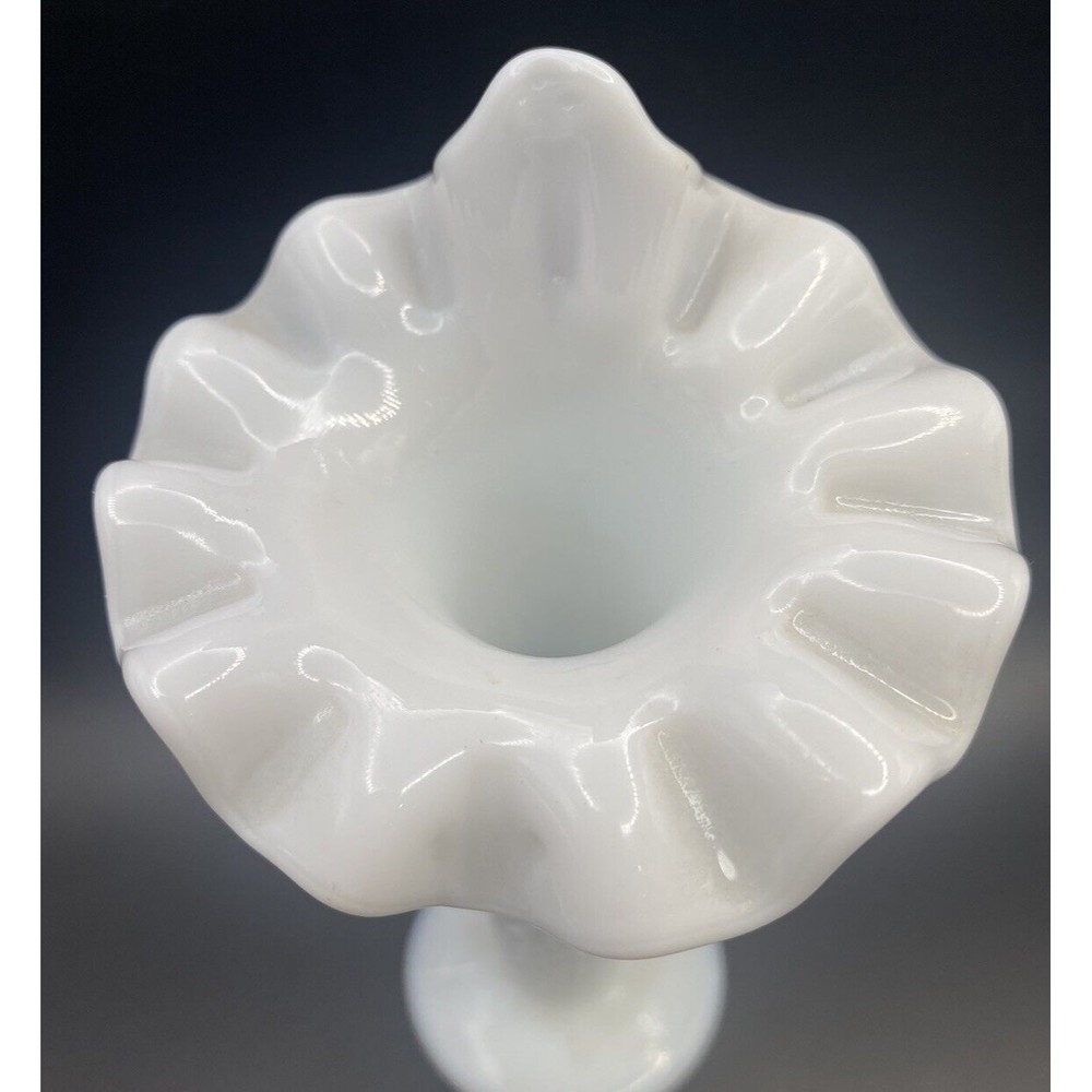 Fenton Hobnail Milkglass Jack In The Pupit Mini Vase 5 Inches - Picture 8 of 10